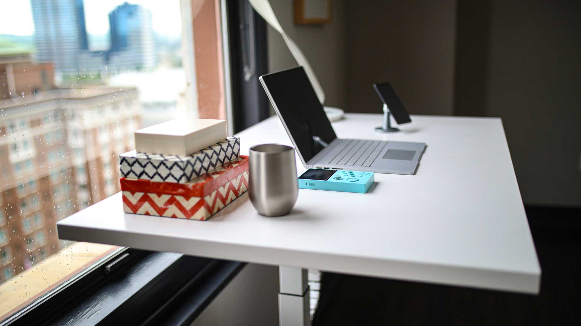 نقش استاندارد BIFMA در انتخاب میز اداری مناسب