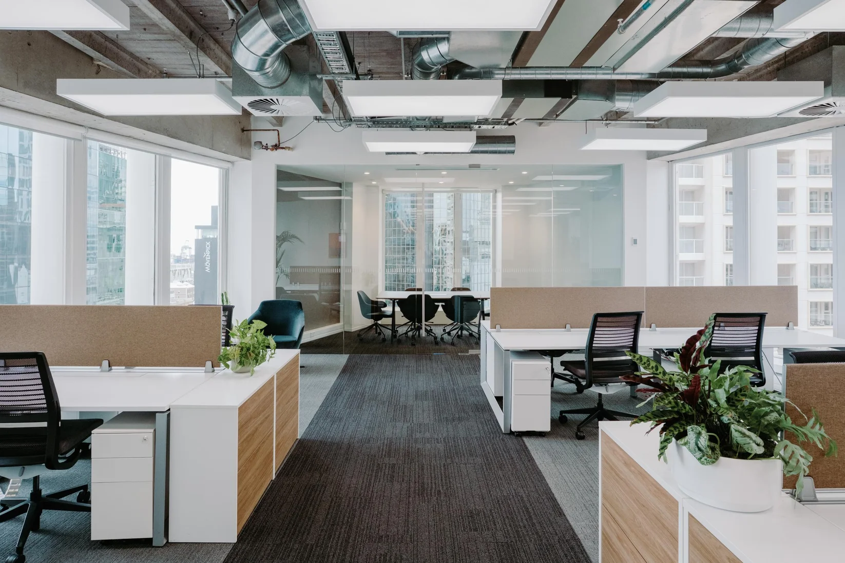 طراحی دفتر کار 100 متری